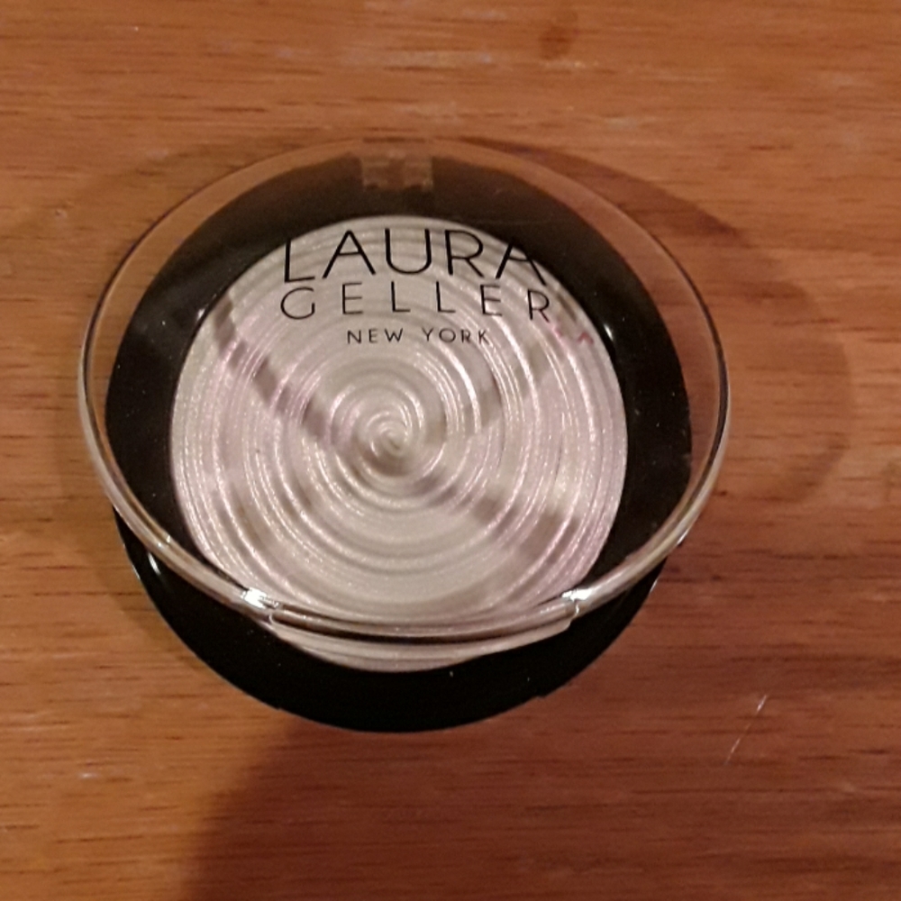 Laura Gellar Highlighter( Free Shipping)